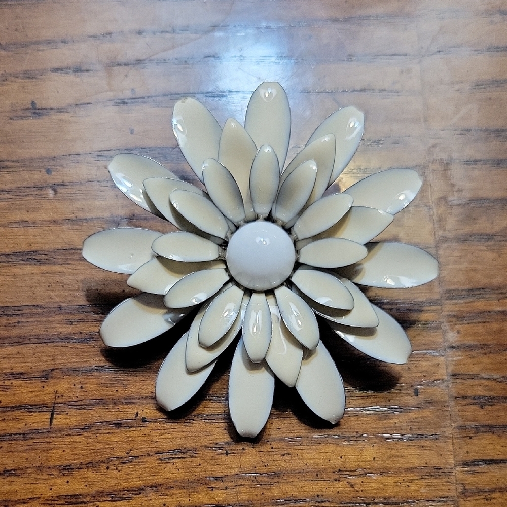 Cream Flower Brooch